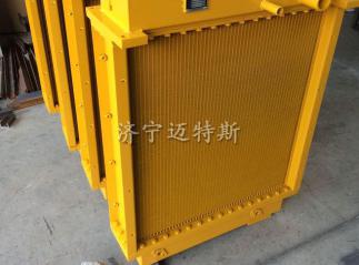 山推推土機(jī)水箱散熱器SD13原廠(chǎng)水箱